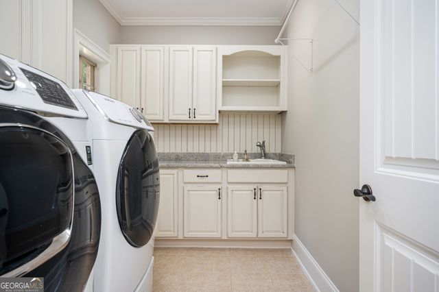 902 Lenora Drive NW, Kennesaw, GA 30152