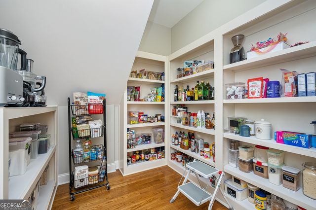 902 Lenora Drive NW, Kennesaw, GA 30152