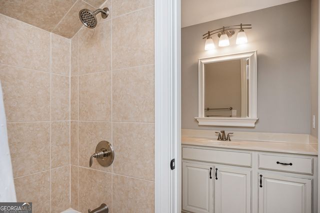 902 Lenora Drive NW, Kennesaw, GA 30152