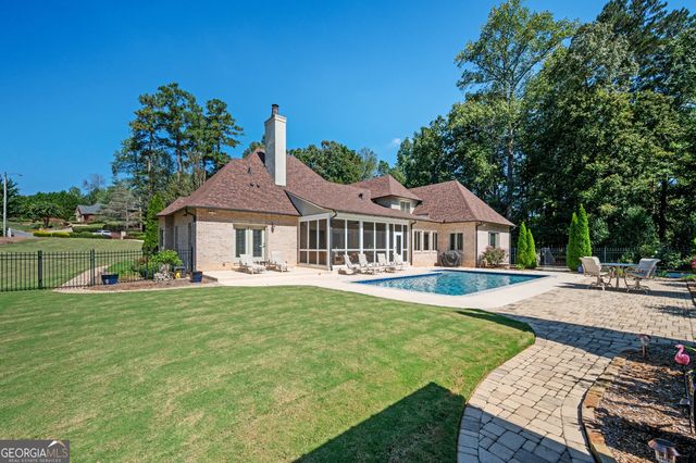 902 Lenora Drive NW, Kennesaw, GA 30152