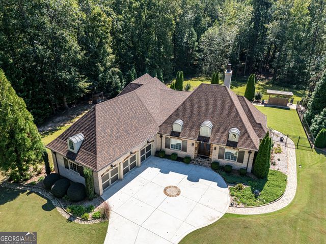 902 Lenora Drive NW, Kennesaw, GA 30152