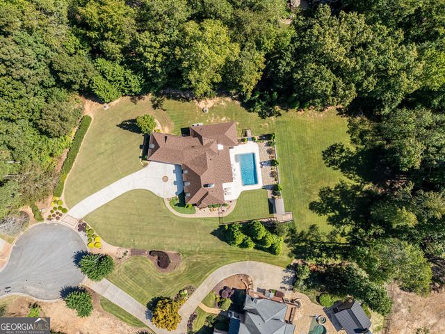 902 Lenora Drive NW, Kennesaw, GA 30152