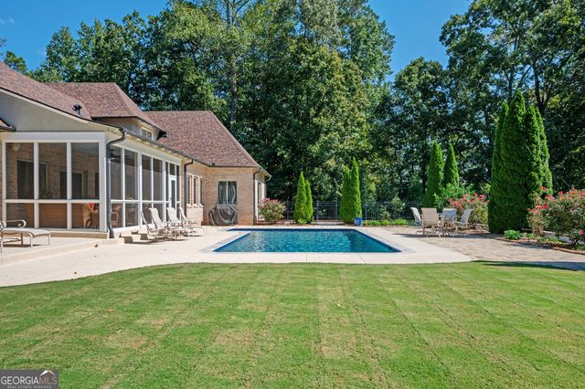 902 Lenora Drive NW, Kennesaw, GA 30152