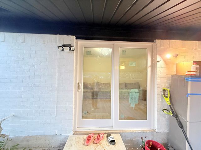 2910 Sun Valley Street, Irving, TX 75062