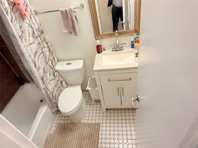 2910 Sun Valley Street, Irving, TX 75062