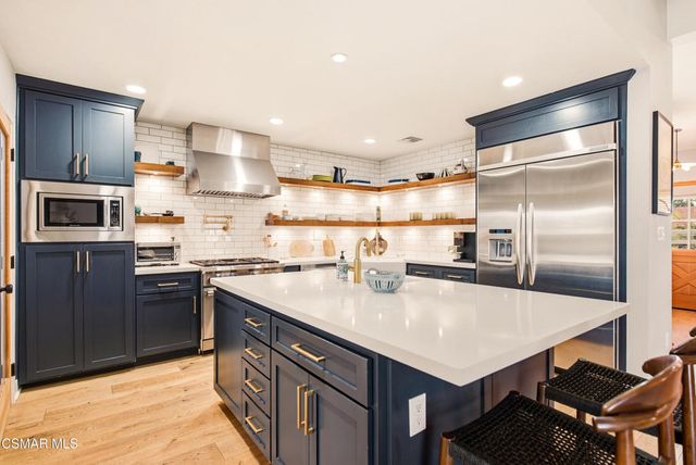 5512 Colodny Drive, Agoura Hills, CA 91301