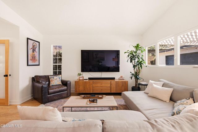 5512 Colodny Drive, Agoura Hills, CA 91301