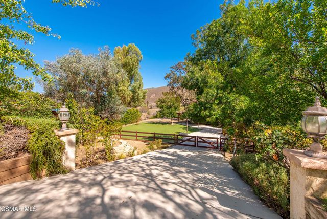 5512 Colodny Drive, Agoura Hills, CA 91301