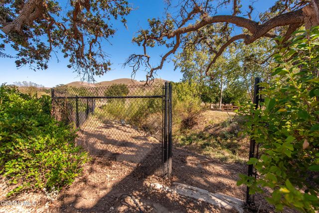 5512 Colodny Drive, Agoura Hills, CA 91301