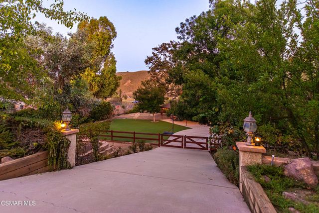 5512 Colodny Drive, Agoura Hills, CA 91301