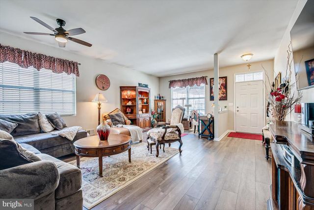 24 LILLY DR, Tuckerton, NJ 08087