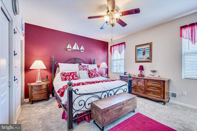 24 LILLY DR, Tuckerton, NJ 08087