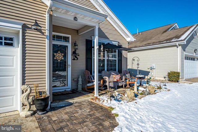 24 LILLY DR, Tuckerton, NJ 08087