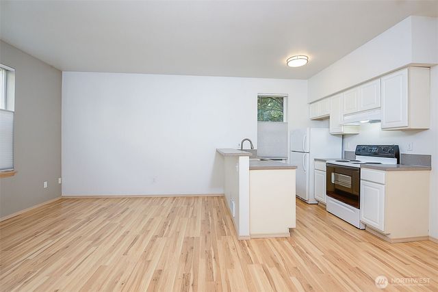 913 917 13th Avenue, Seattle, WA 98122