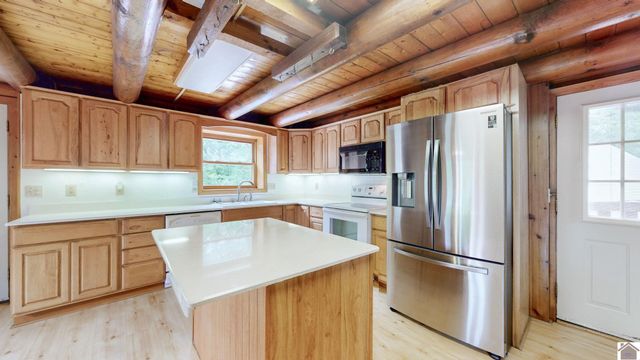 88 Lynnhurst Drive, Murray, KY 42071