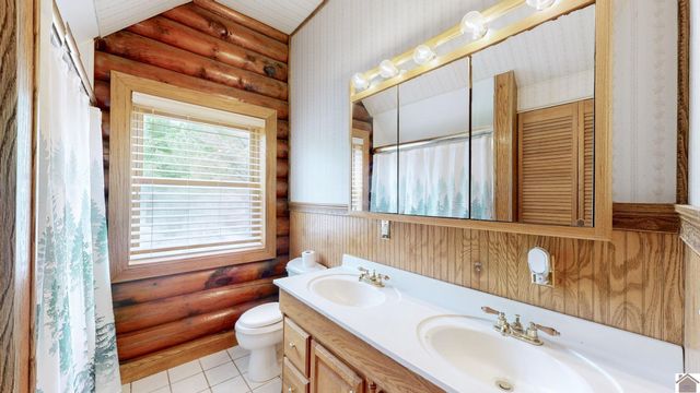 88 Lynnhurst Drive, Murray, KY 42071