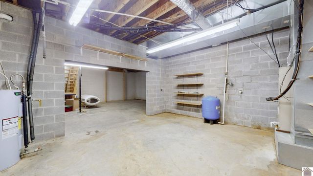 88 Lynnhurst Drive, Murray, KY 42071