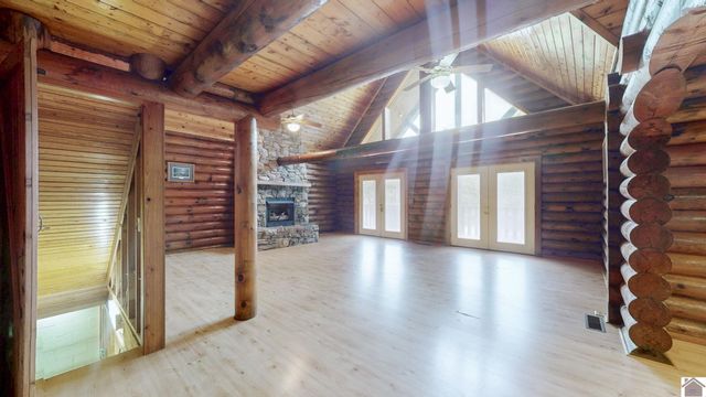 88 Lynnhurst Drive, Murray, KY 42071