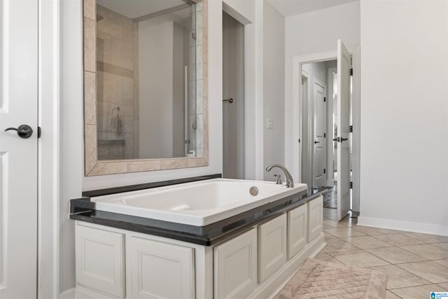 2029 HIGHLAND VILLAGE BEND, Birmingham, AL 35242