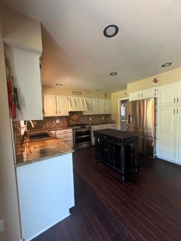 7144 Hunter Ridge Court, Saline, MI 48176