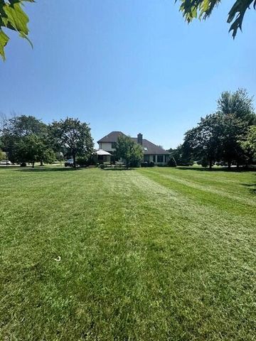 7144 Hunter Ridge Court, Saline, MI 48176