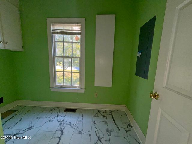 1733 Sparrow Hawk Lane, Rocky Mount, NC 27804