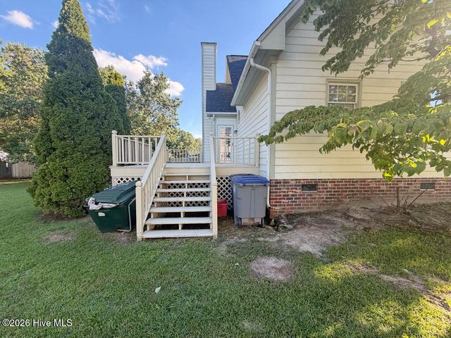 1733 Sparrow Hawk Lane, Rocky Mount, NC 27804