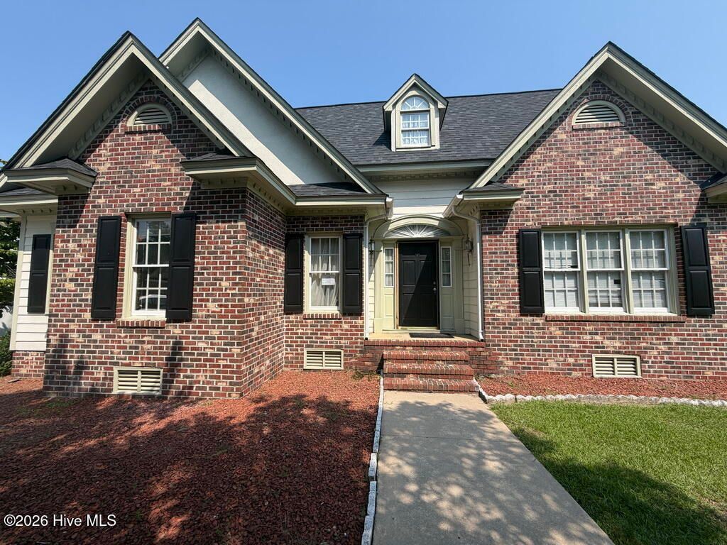 1733 Sparrow Hawk Lane, Rocky Mount, NC 27804