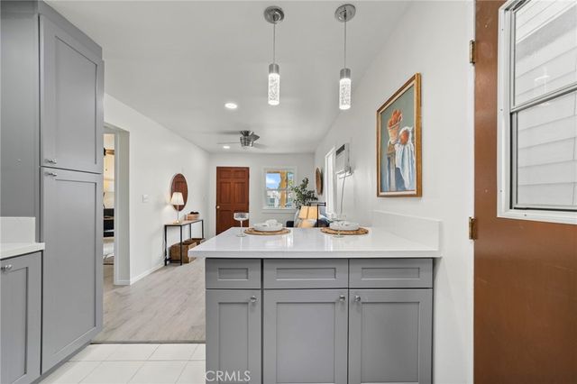 308 N Pasadena Avenue, Azusa, CA 91702