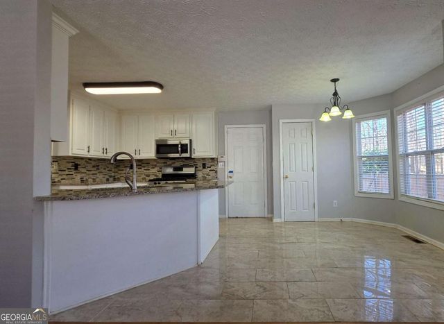 1048 Falls Brooke Drive, Conyers, GA 30094