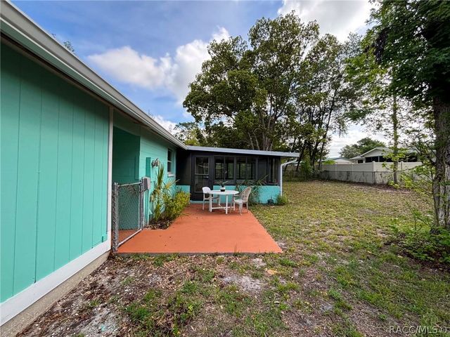 2180 W Austin Drive, Citrus Springs, FL 34434