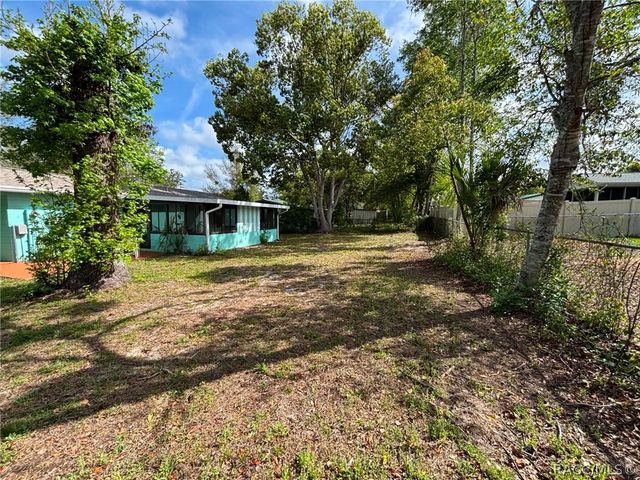 2180 W Austin Drive, Citrus Springs, FL 34434