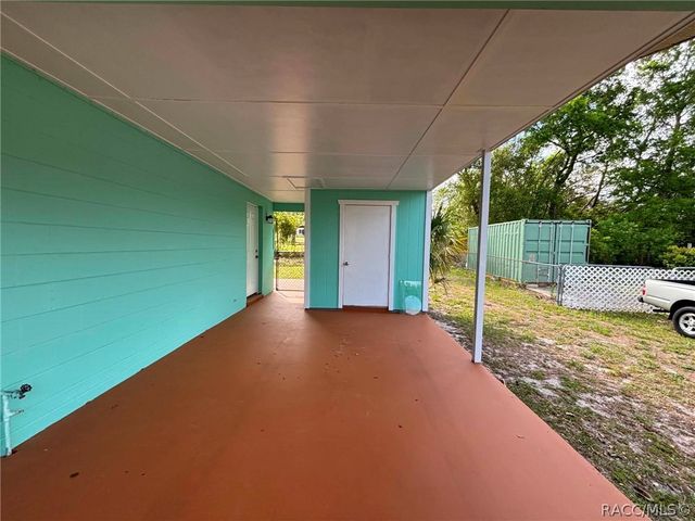 2180 W Austin Drive, Citrus Springs, FL 34434