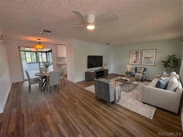 2180 W Austin Drive, Citrus Springs, FL 34434