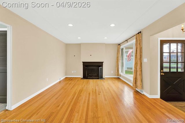 4211 Yorba Linda Boulevard, Royal Oak, MI 48073