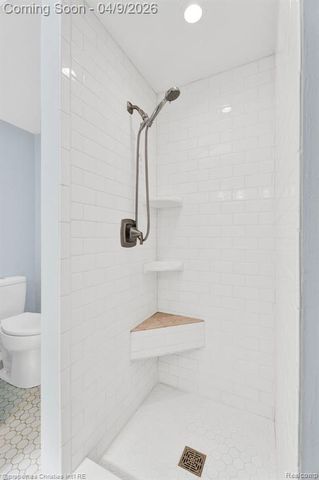 4211 Yorba Linda Boulevard, Royal Oak, MI 48073