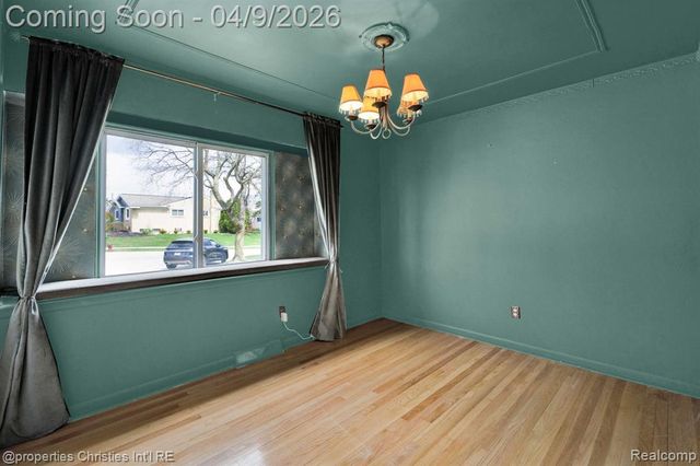 4211 Yorba Linda Boulevard, Royal Oak, MI 48073