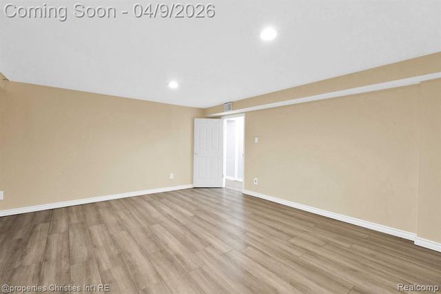 4211 Yorba Linda Boulevard, Royal Oak, MI 48073