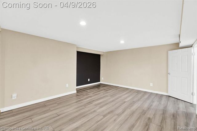 4211 Yorba Linda Boulevard, Royal Oak, MI 48073