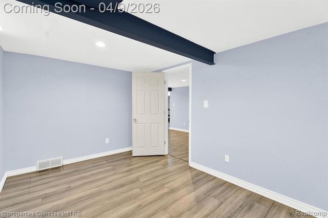 4211 Yorba Linda Boulevard, Royal Oak, MI 48073