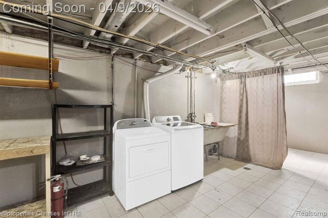 4211 Yorba Linda Boulevard, Royal Oak, MI 48073