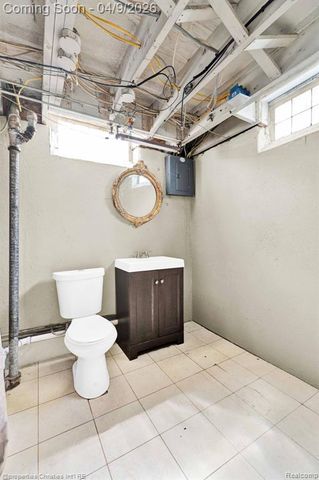 4211 Yorba Linda Boulevard, Royal Oak, MI 48073