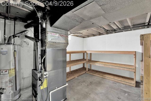 4211 Yorba Linda Boulevard, Royal Oak, MI 48073