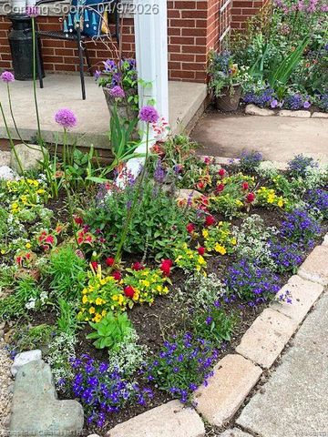 4211 Yorba Linda Boulevard, Royal Oak, MI 48073