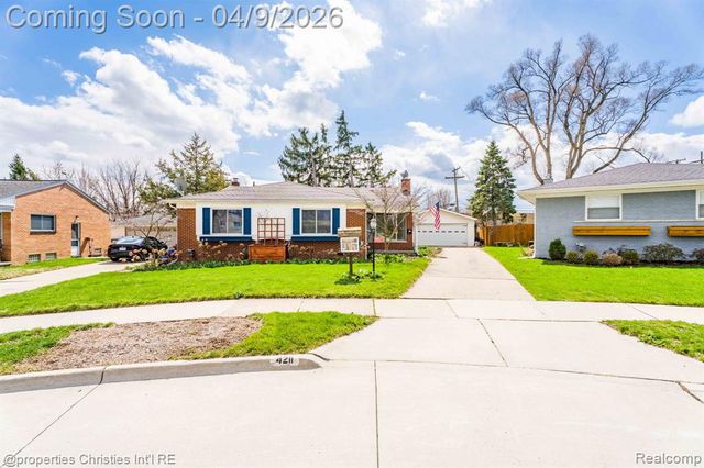 4211 Yorba Linda Boulevard, Royal Oak, MI 48073