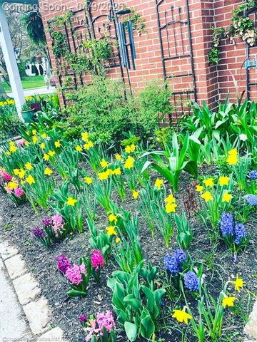 4211 Yorba Linda Boulevard, Royal Oak, MI 48073