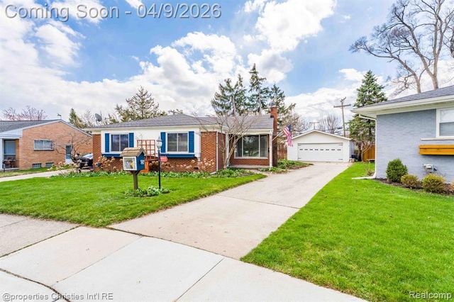 4211 Yorba Linda Boulevard, Royal Oak, MI 48073