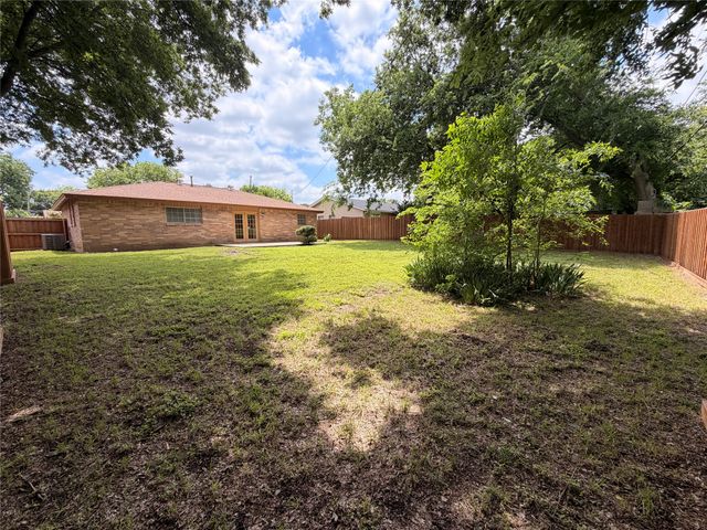 1409 Rosewood Lane, Arlington, TX 76010