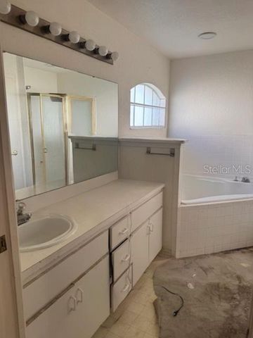 702 TARTAN LOOP, Lake Wales, FL 33853