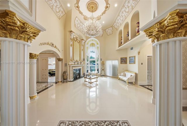 680 Golden Beach Dr, Golden Beach, FL 33160